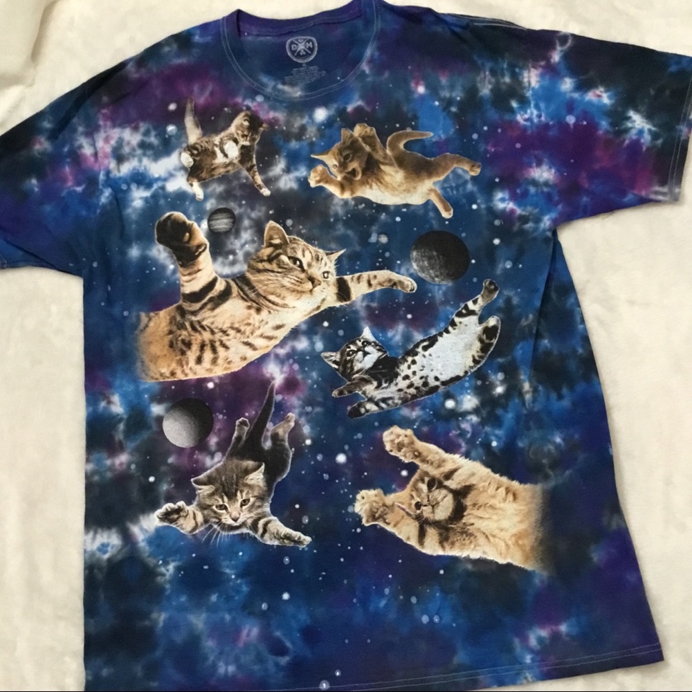 Cats in Outer Space Graphic tee T-shirt